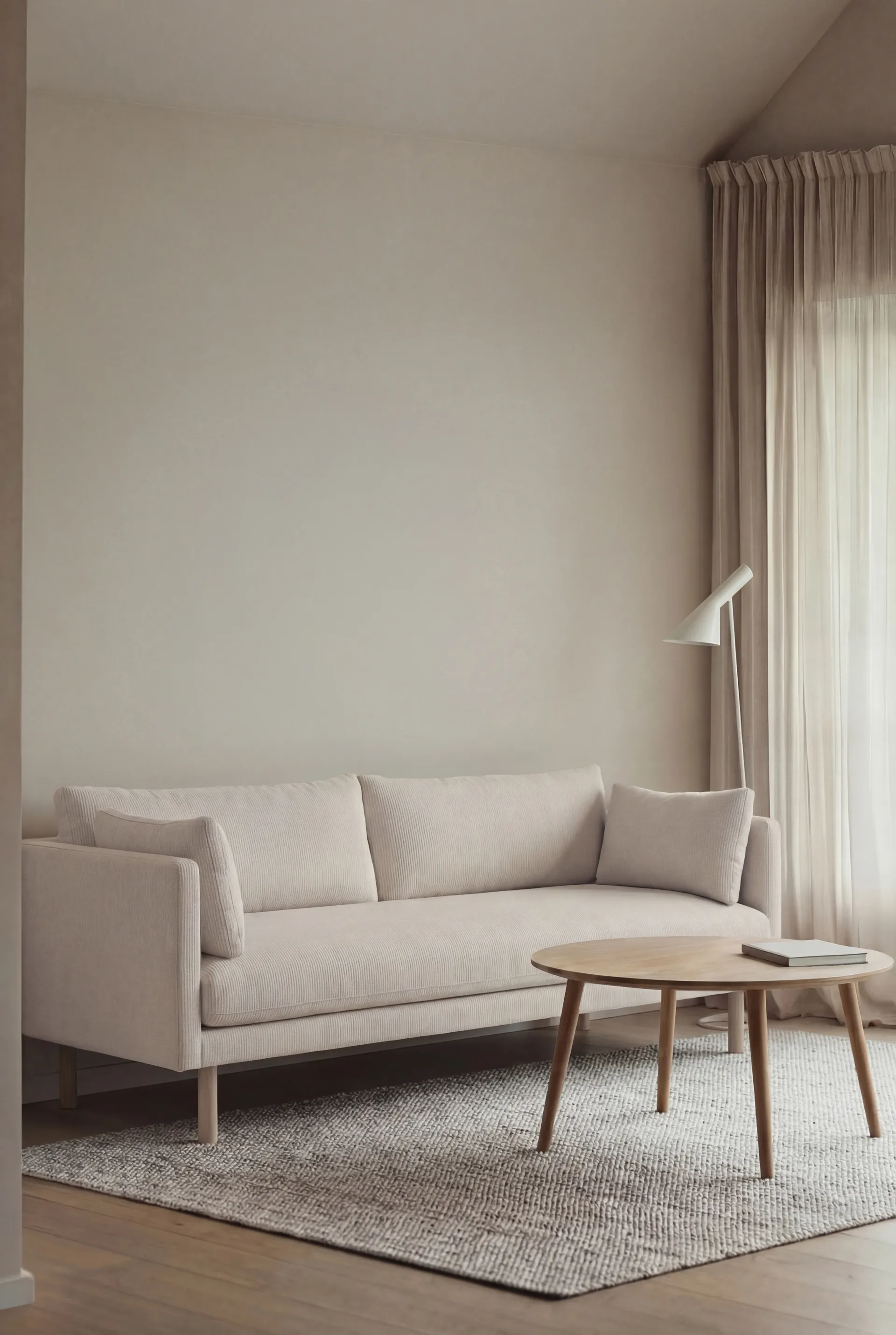 Linnevik sofa, Jump Off White 1954-white-oiled oak, 3-seater, without skirt 1898