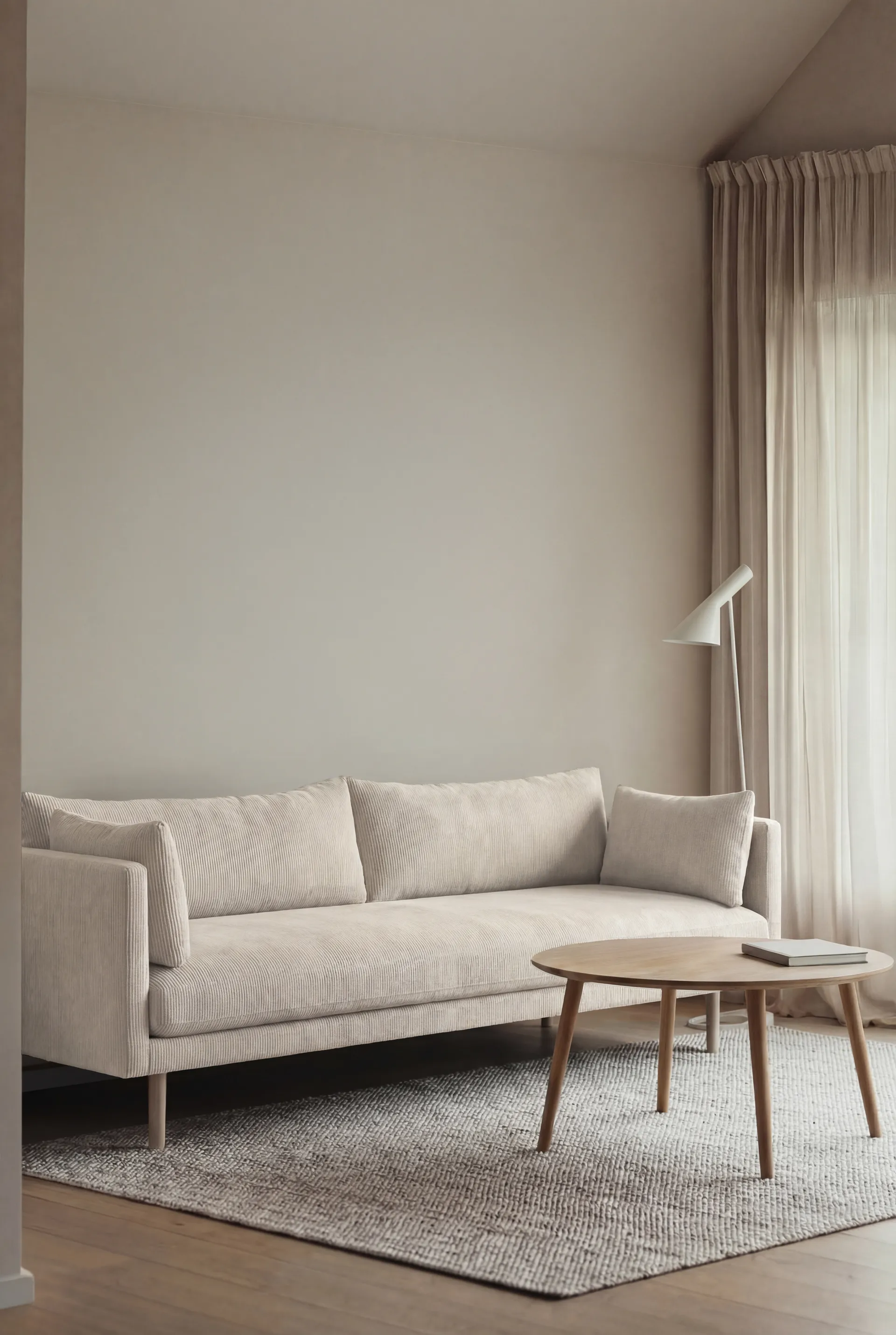 Linnevik sofa, Jump Off White 1954-white-oiled oak, 4-seater, without skirt 1898
