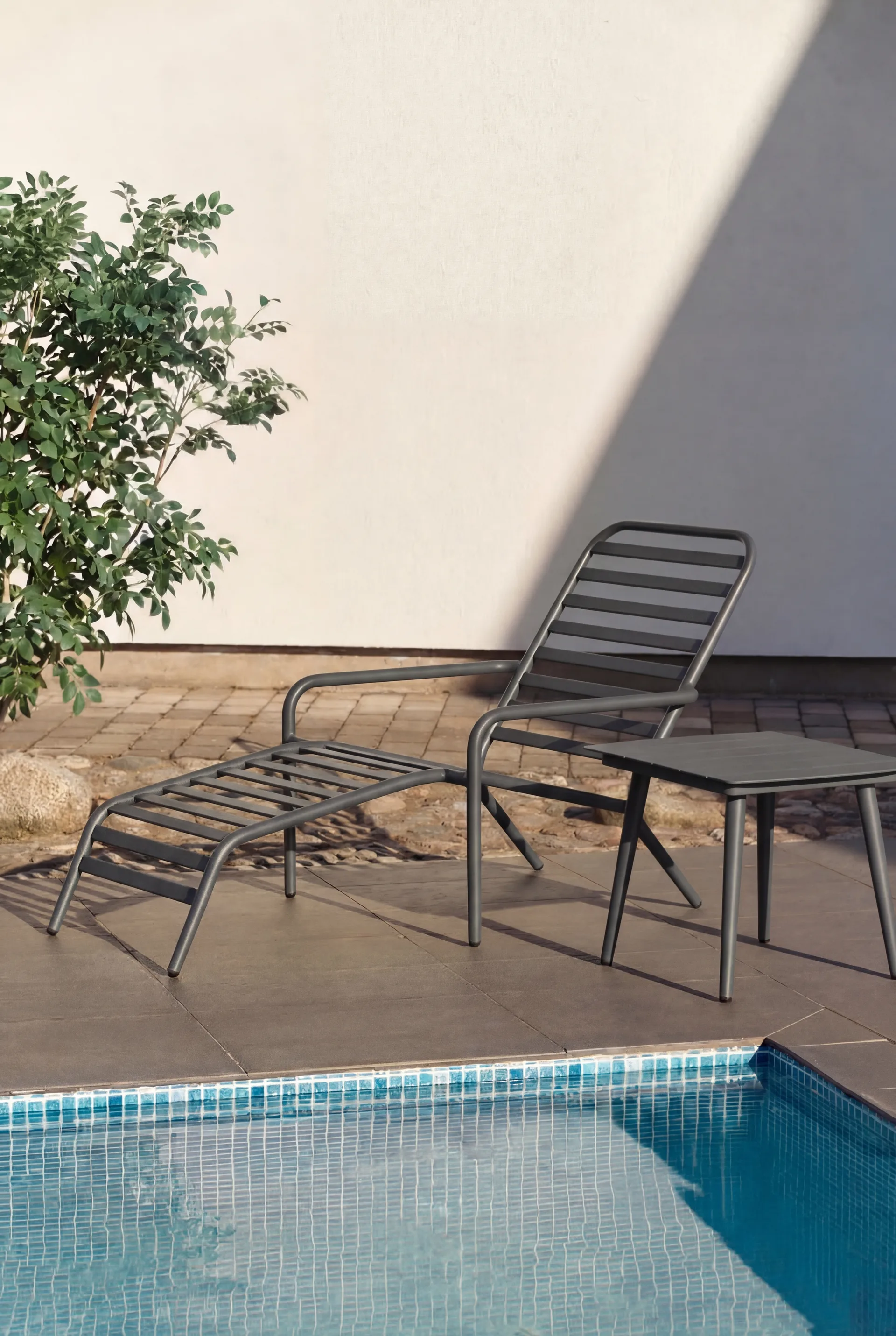 Messina sun lounger, Anthracite 1898