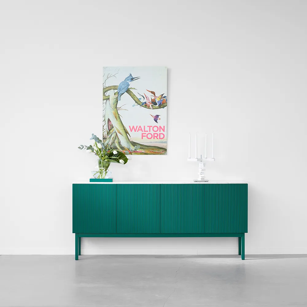 Beam side table, White lacquer, white base, tabletop in carrara marble A2