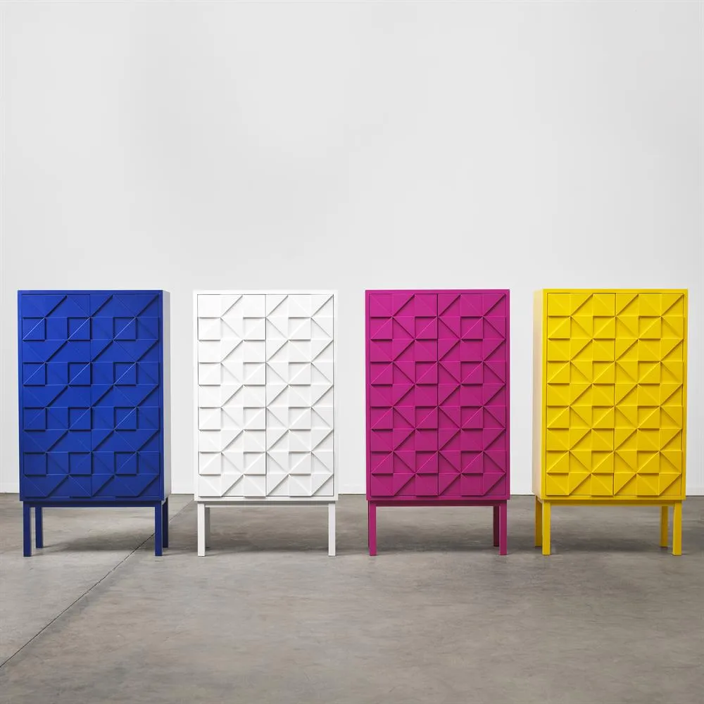 Collect cabinet 2011, Cerise A2