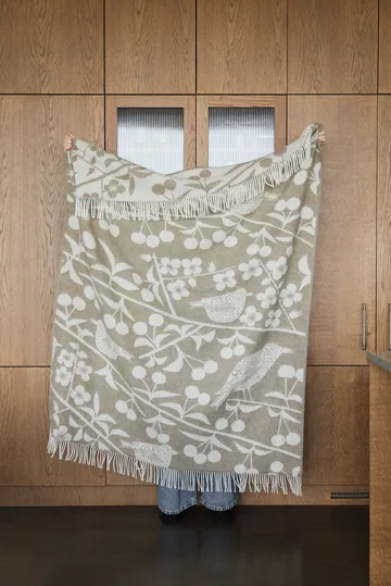 Cherry Garden throw 130x170 cm - Brown-offwhite - Almedahls
