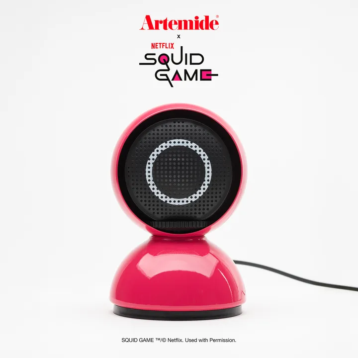 Eclisse x Squid Game table lamp Special Edition - Guard pink - Artemide