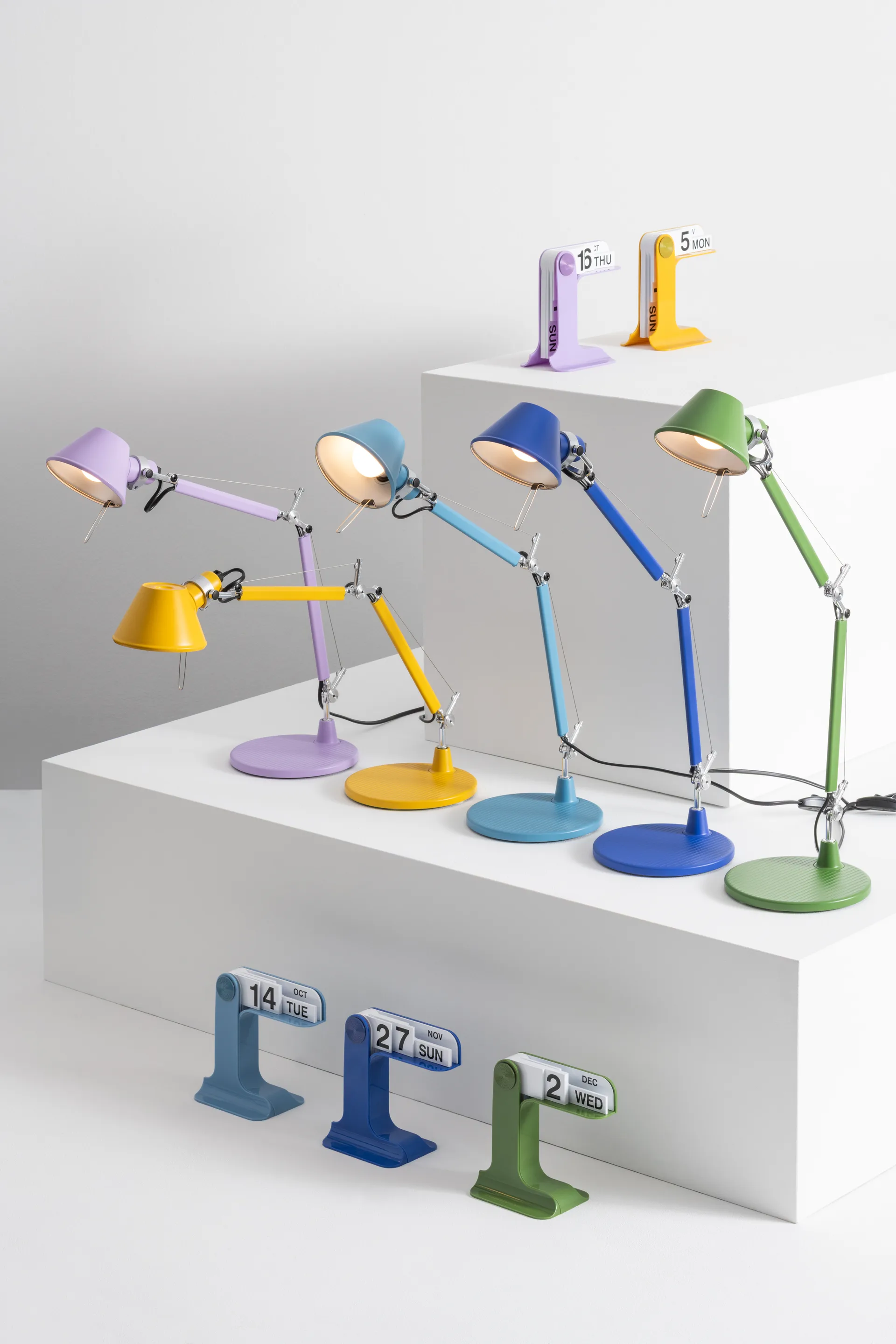 Timor perpetual calendar, Blue Klein Artemide