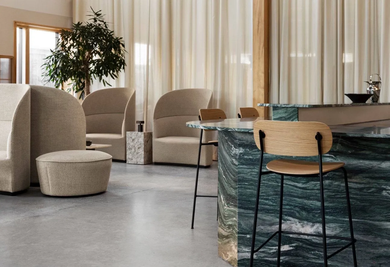 Co Bar Chair bar stool, Oak-chromed steel, 65 cm Audo Copenhagen