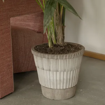Atlas raw pot with saucer - Grey, Ø21 cm - Bergs Potter