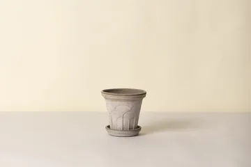 Fleur pot with saucer, 2 pieces - Grey, Ø16 cm - Bergs Potter