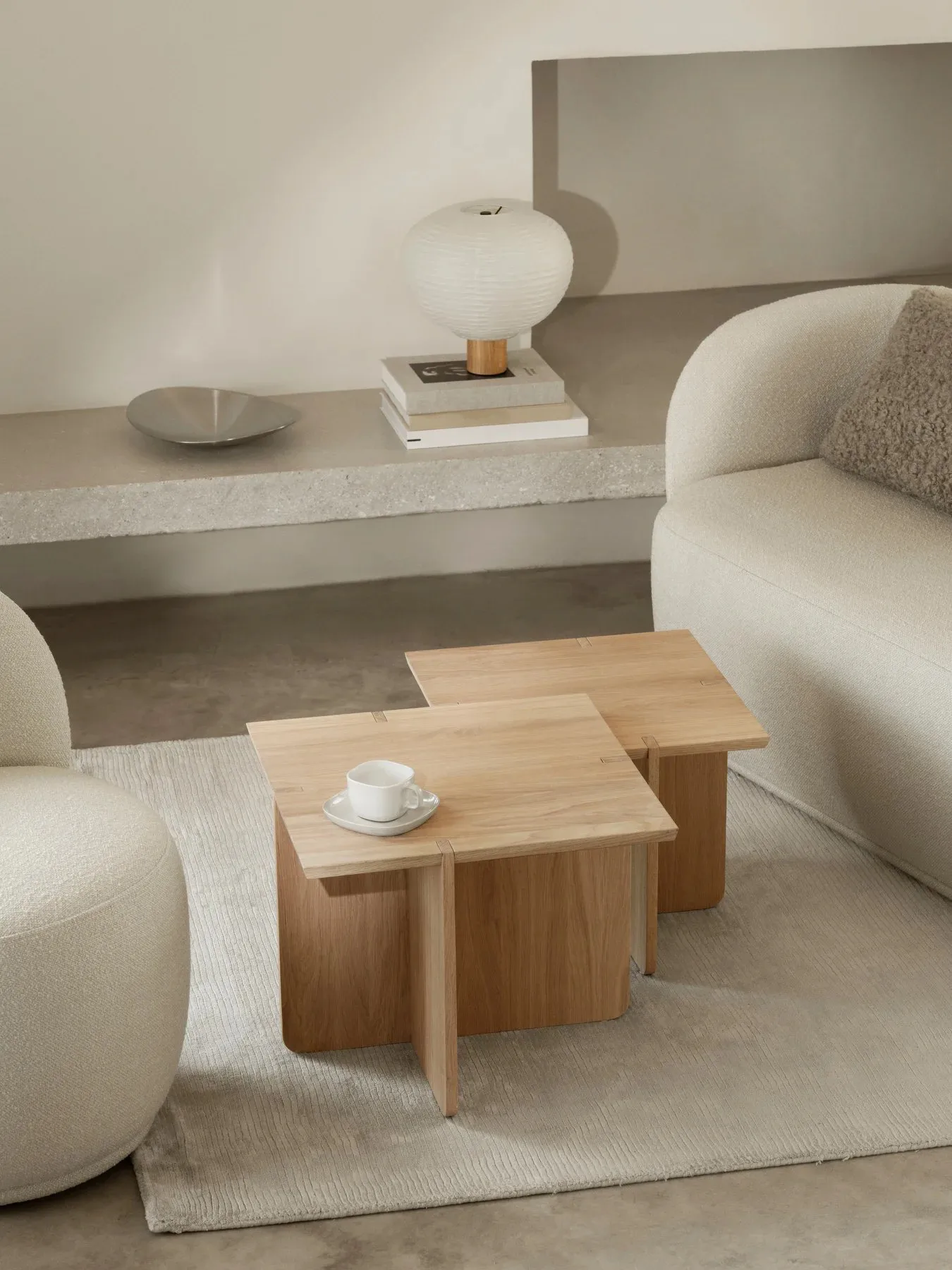 Kami table lamp, Oak, Ø32 cm blomus