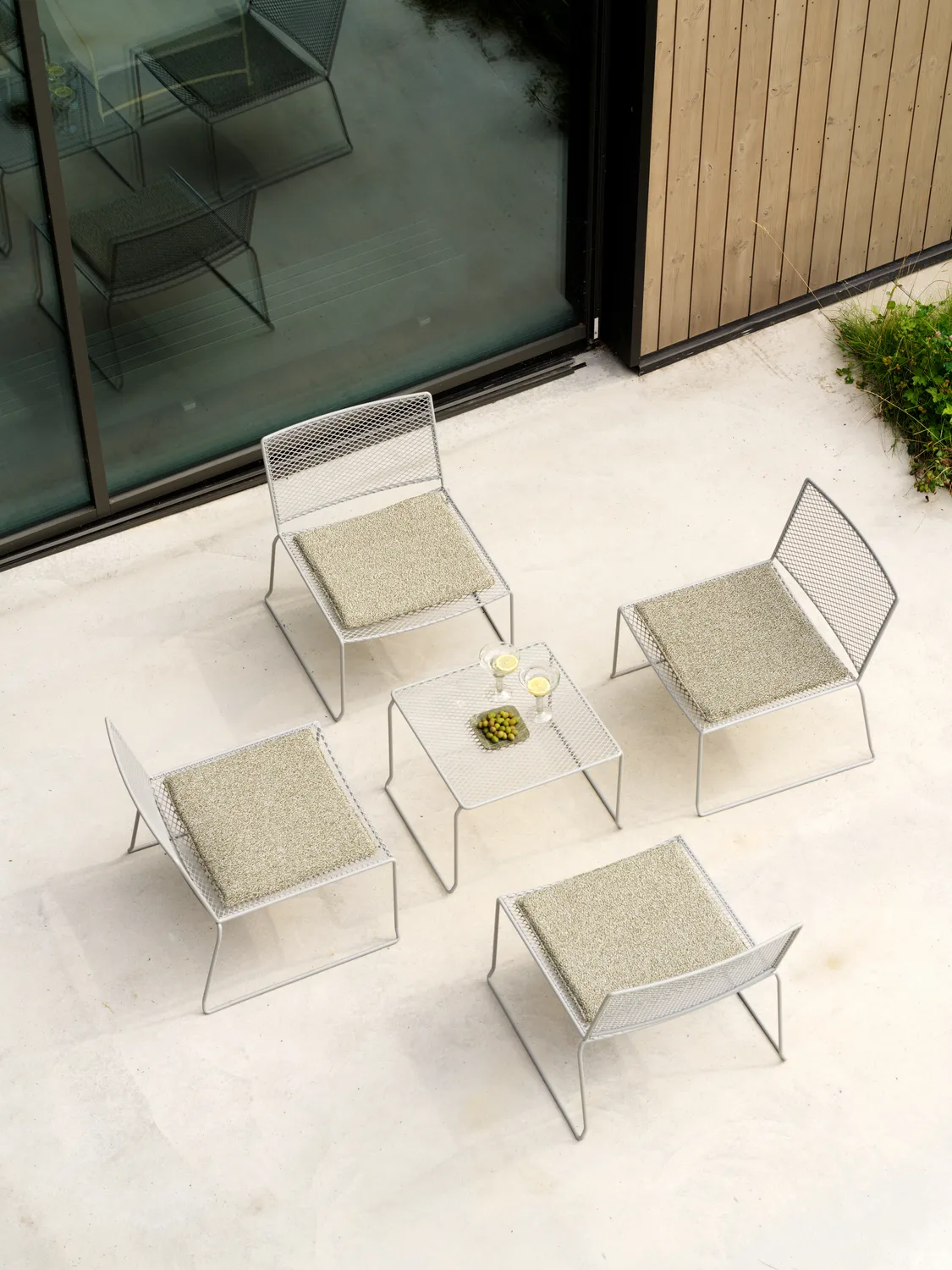 Haru lounge armchair, Slate grey Brafab