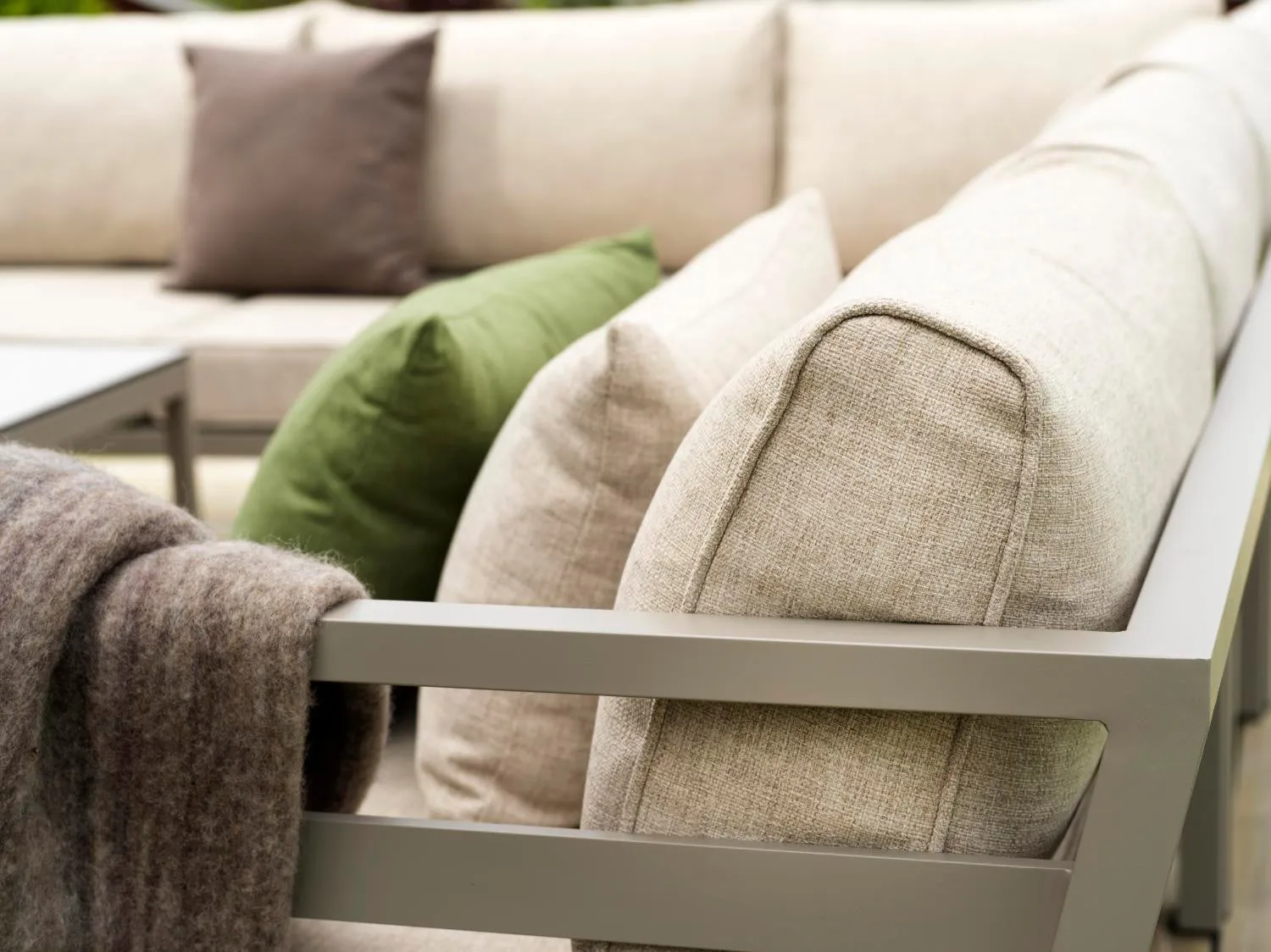 Weldon armchair, Khaki-sand Brafab
