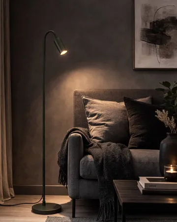 Curve Floor Lamp 146 cm - Matte green - By Rydéns
