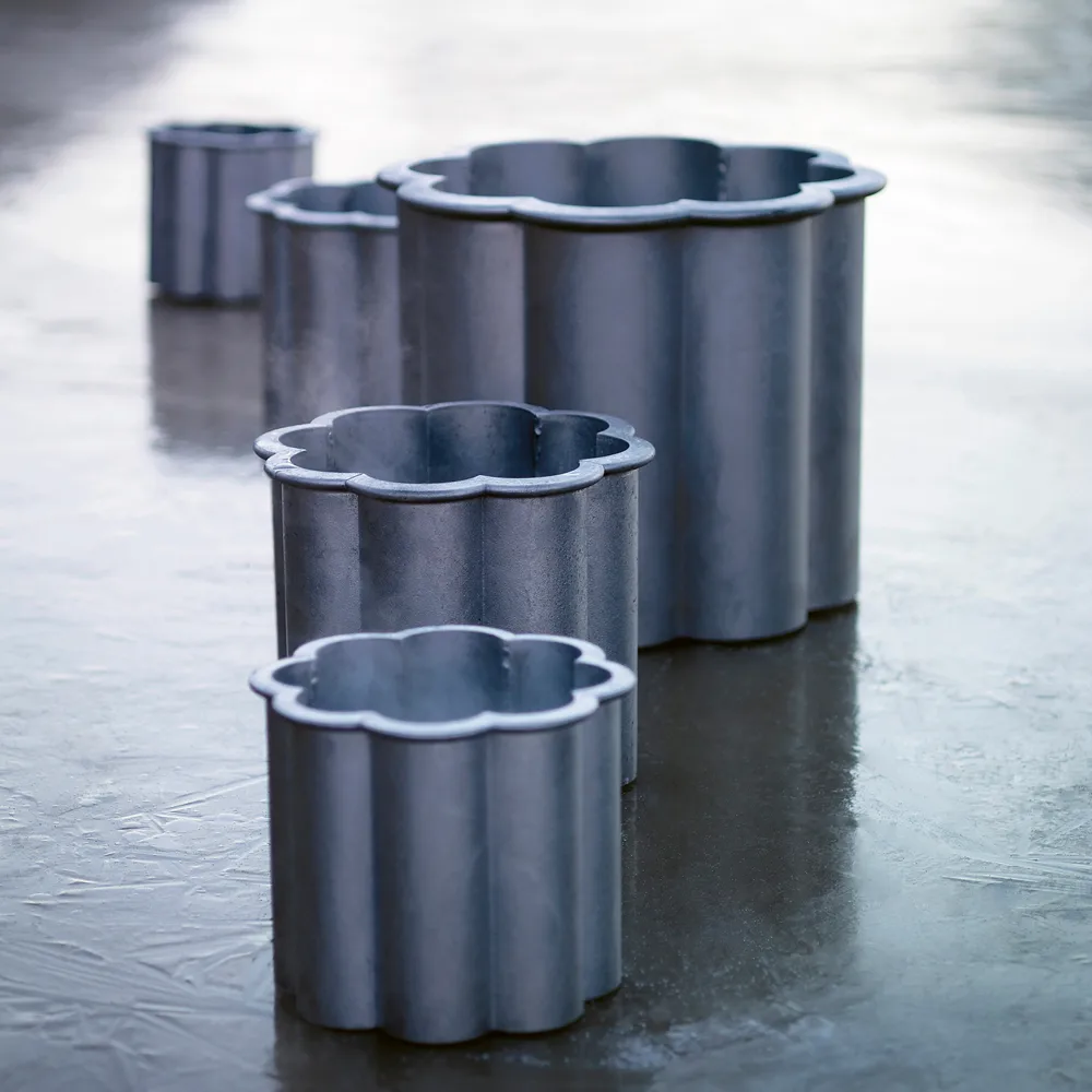 Gråsippa plant pot, Black, no. 3 Ø62 cm Byarums bruk