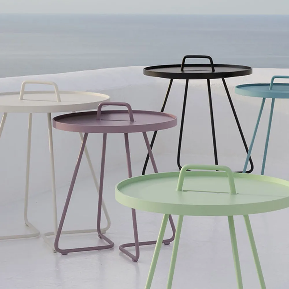 On the move table Ø44 cm, Taupe Cane-line
