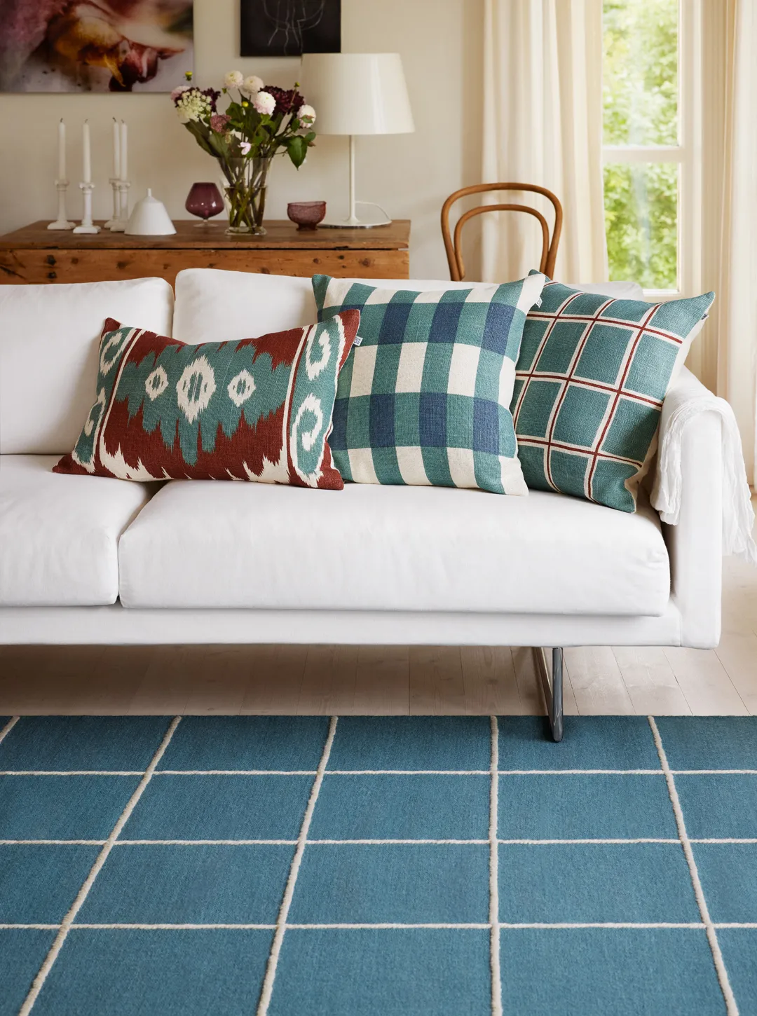 Milan rug, Heaven blue-off white, 230x320 cm Chhatwal & Jonsson
