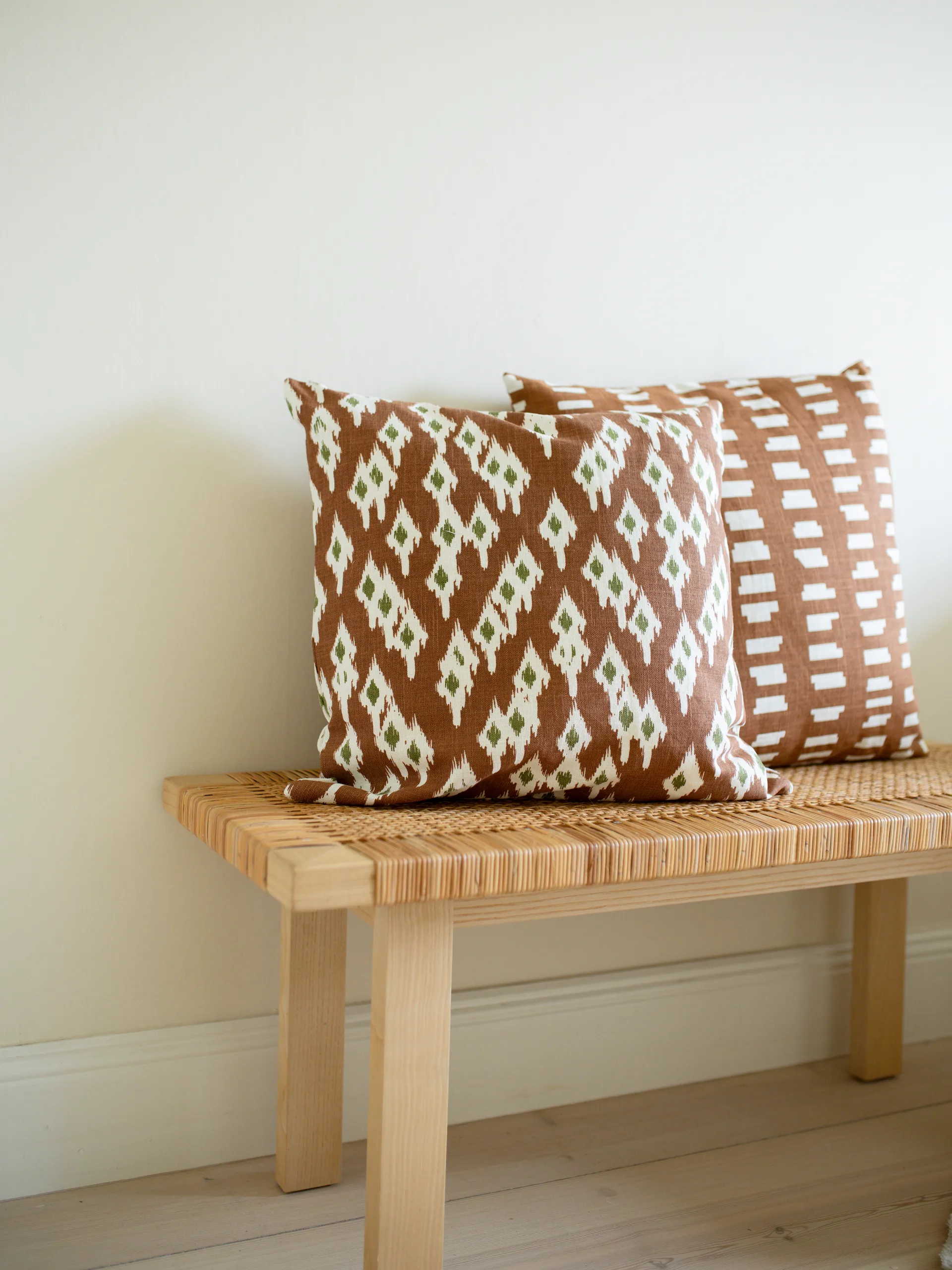 Ikat Diamond cushion cover 50x50 cm, Brown Classic Collection