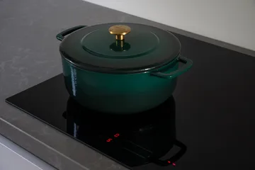 Combekk Enameled cast iron casserole Ø24 cm - Holly Green-gold knob - Combekk