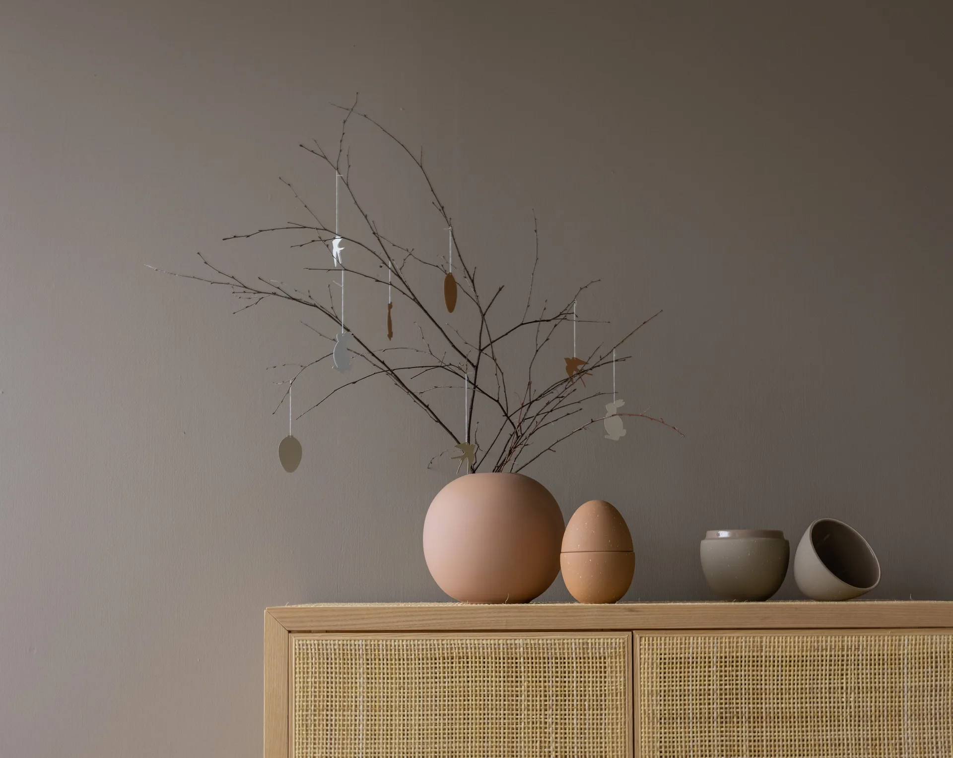 Bonbonniere bowl 18 cm, Sand-shell Cooee Design