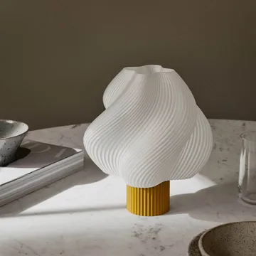 Soft Serve portable table lamp - Cloudberry, 23 cm - Crème Atelier