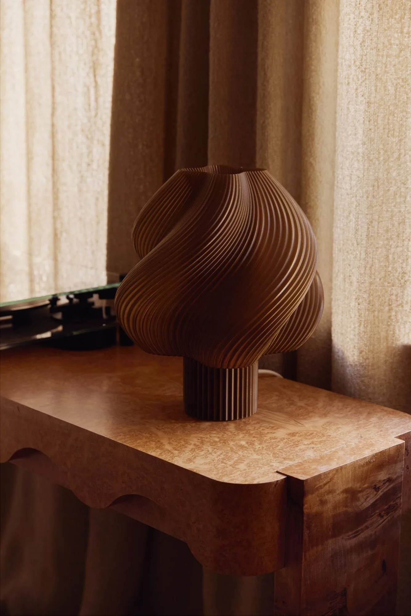 Soft Serve table lamp, Caramel, Grande, 34 cm Crème Atelier