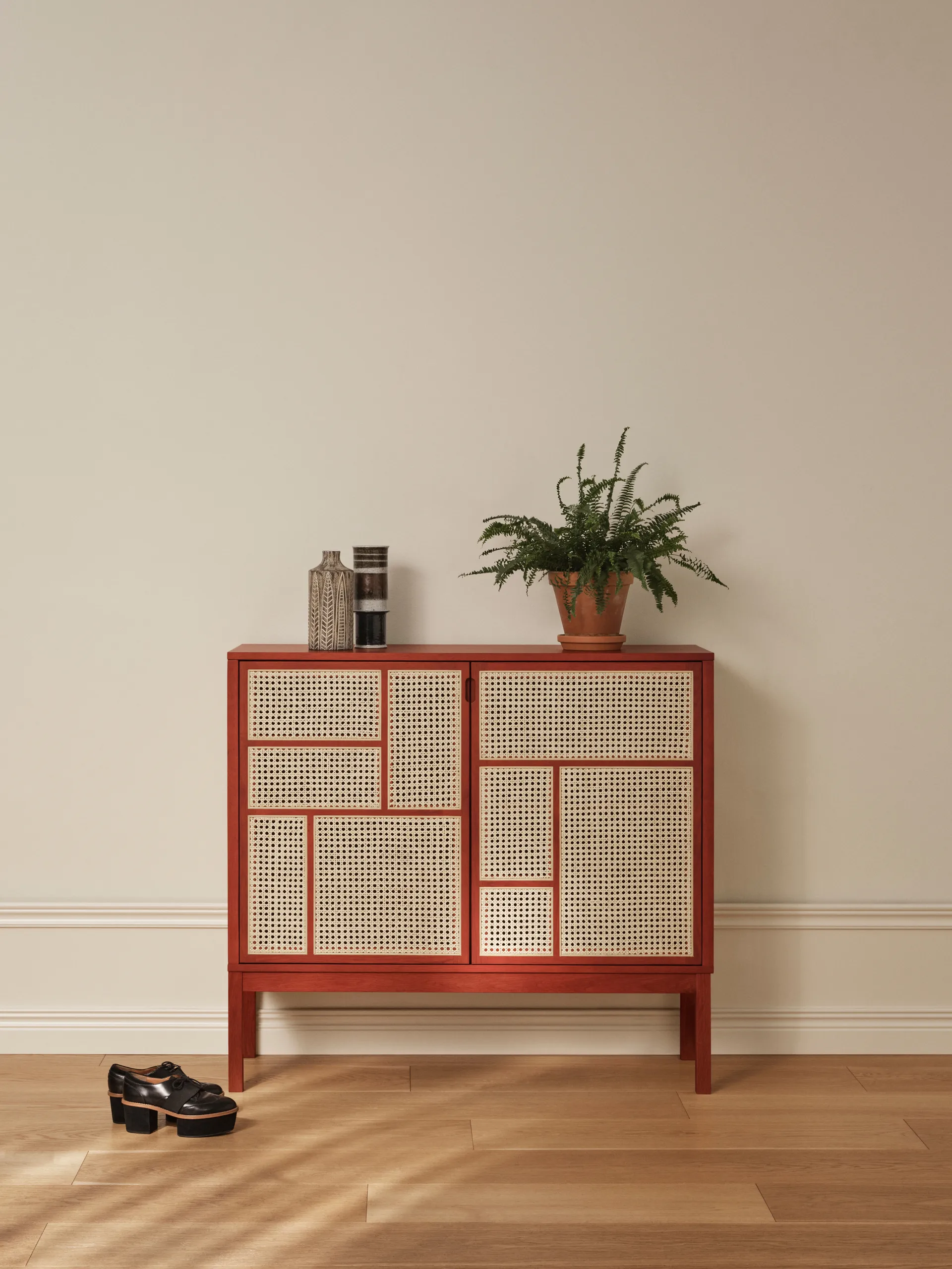 Air side table, Red, 120x110 cm, with legs Design House Stockholm