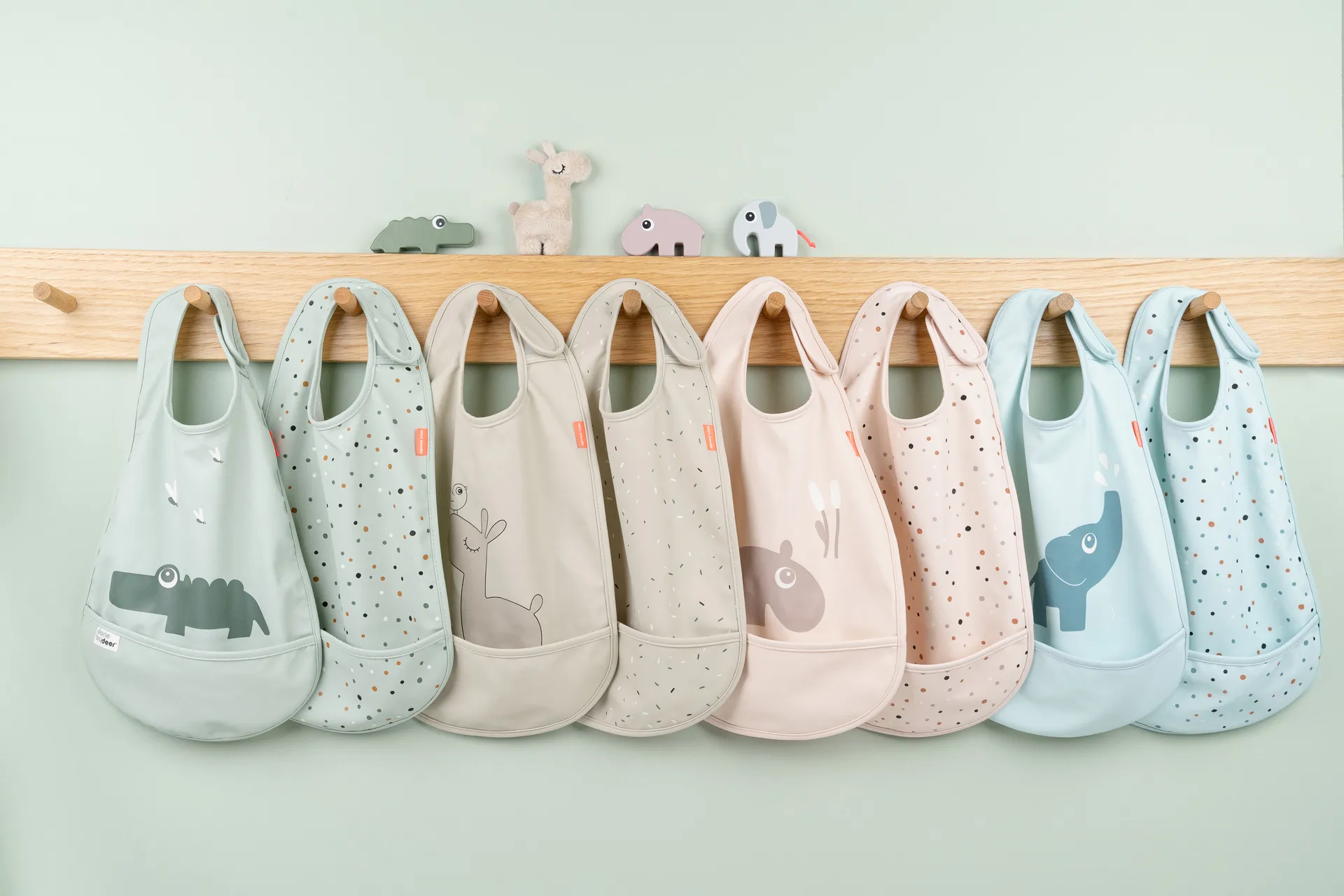 Lalee bib with velcro 2-pack, Sand Done by deer
