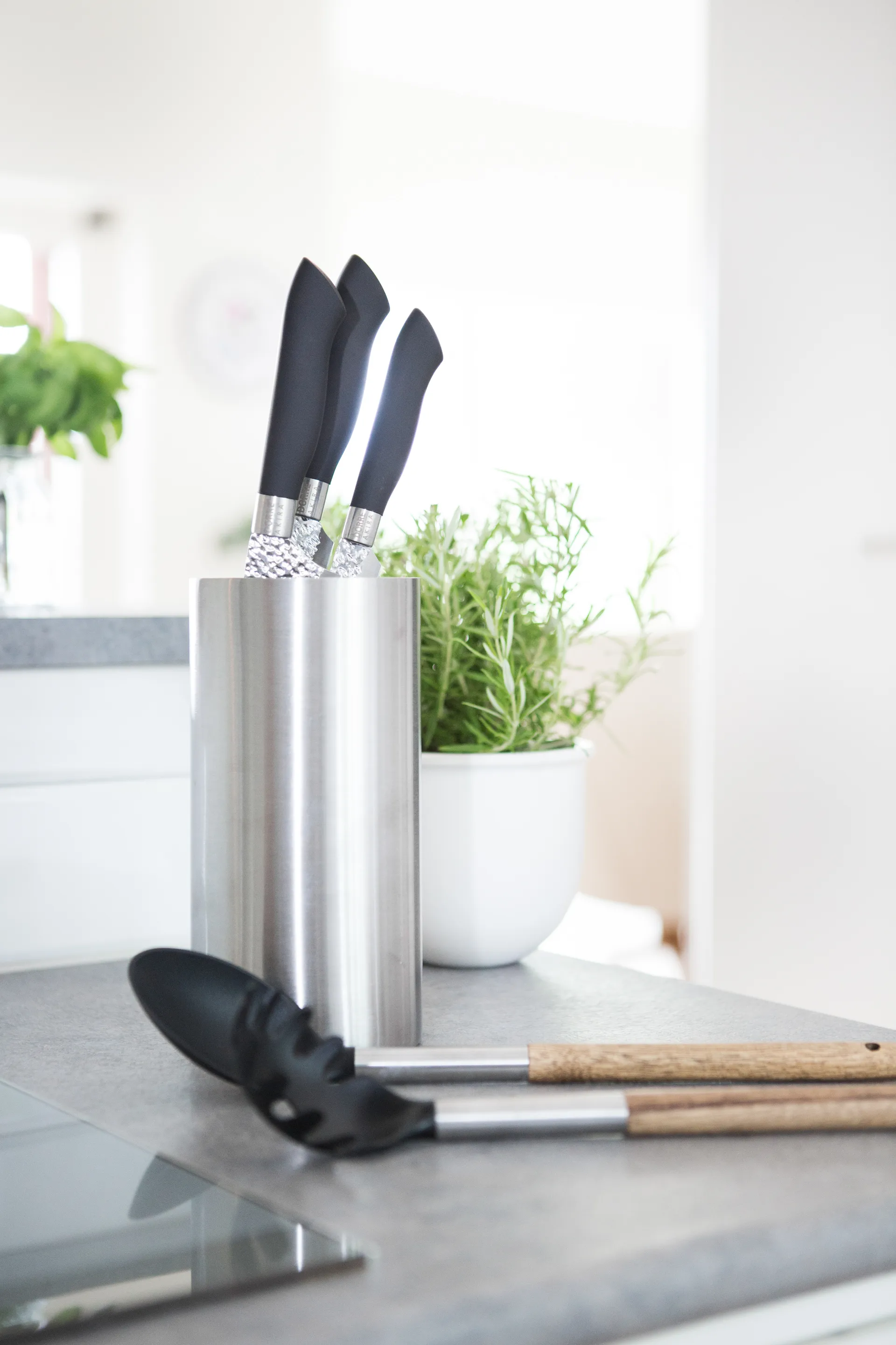 Akira stainless steel knife set, 3 knives, Black Dorre