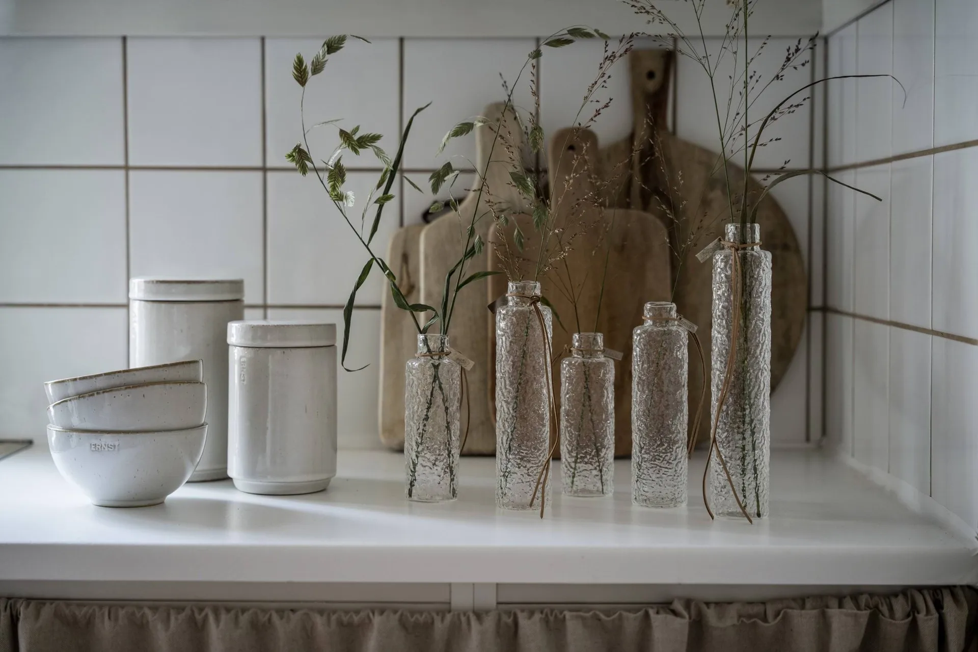 Ernst textured glass vase clear, Ø5x20 cm ERNST