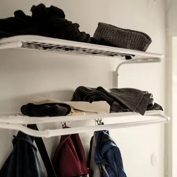 Classic 650 hat shelf - Black/black, 2 levels, 60 cm - Essem Design