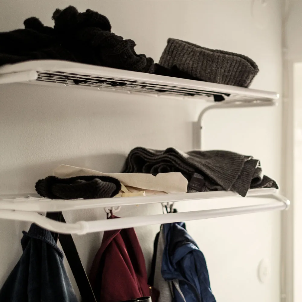 Classic 650 hat shelf, Black/chrome, 2 levels, 50 cm Essem Design