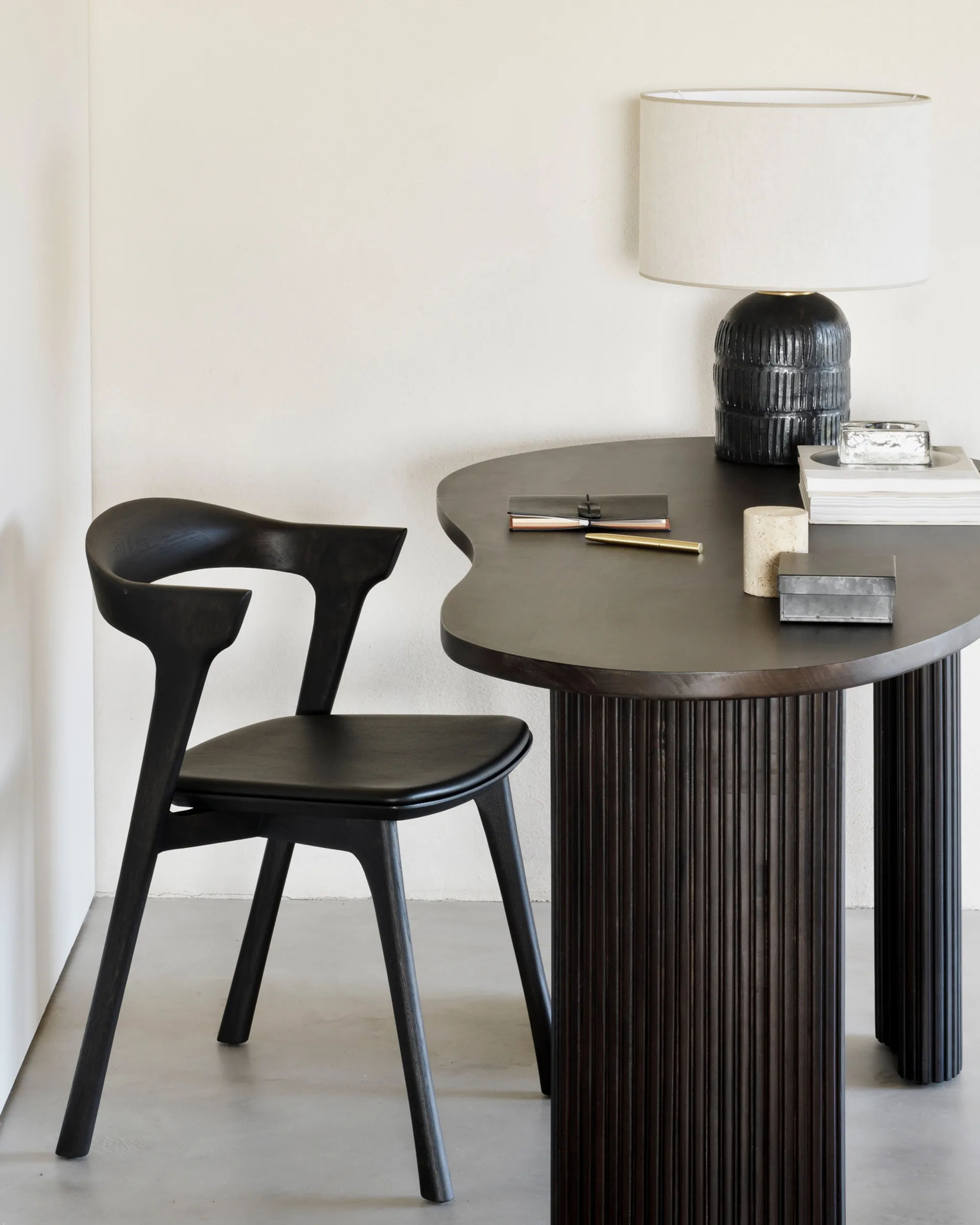 Bok chair with leather seat, Brown-stained oak-brown leather Ethnicraft