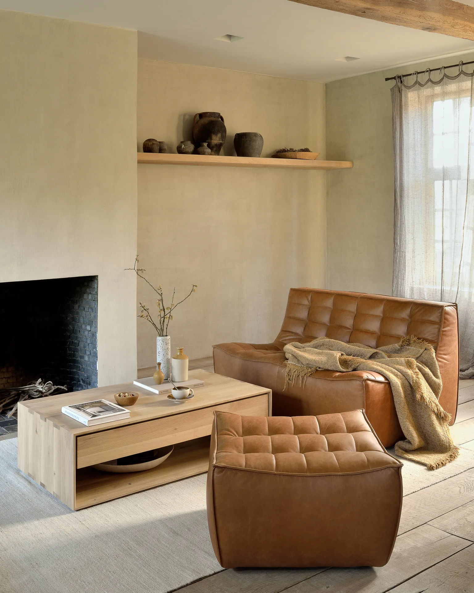 N701 footstool 70x70 cm, Aniline leather brown Ethnicraft