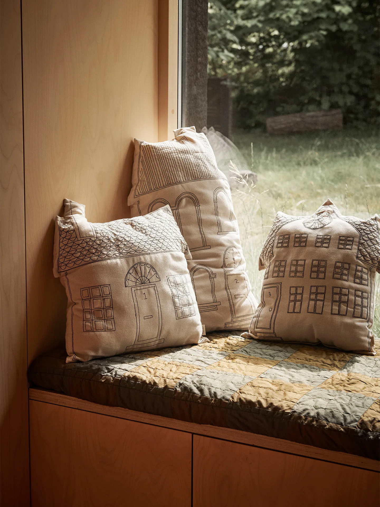 Adobe cushion 37x64 cm, Tall clock Ferm Living