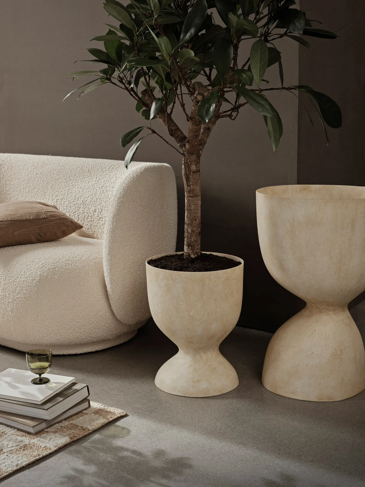 Evoke flower pot 70 cm, Warm Sand Ferm Living