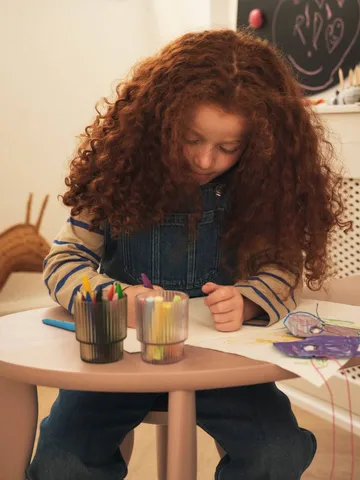 Feve kids writing table - Rose - Ferm Living