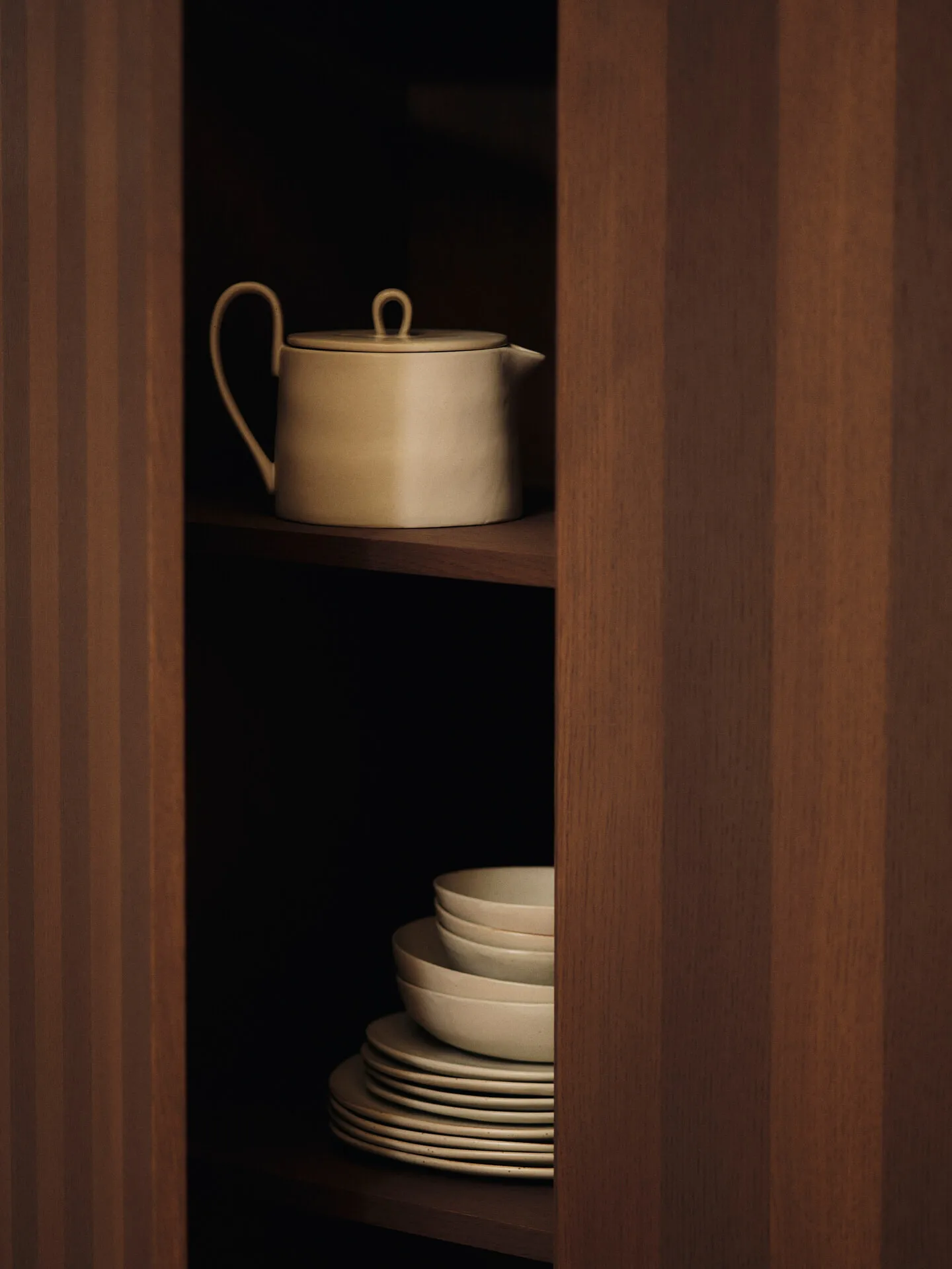 Flow teapot 1.5 L, Off-white speckle Ferm Living