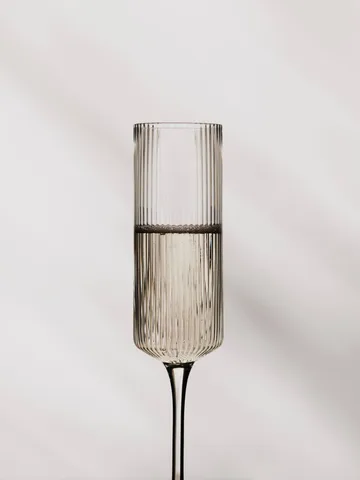 Ripple Champagne flutes champagne glasses 15 cl 2-pack - Clear - Ferm Living