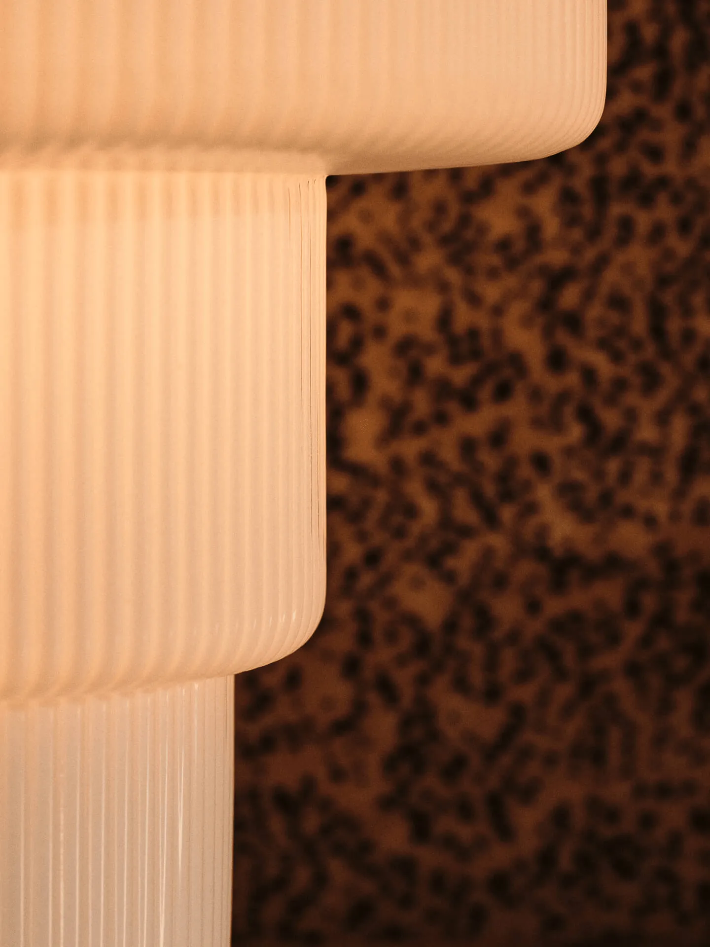 Ripple table lamp, White, Ø28x28 cm Ferm Living