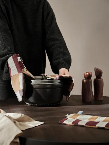 Section oven mitt 2-pack - Patchwork - Ferm Living