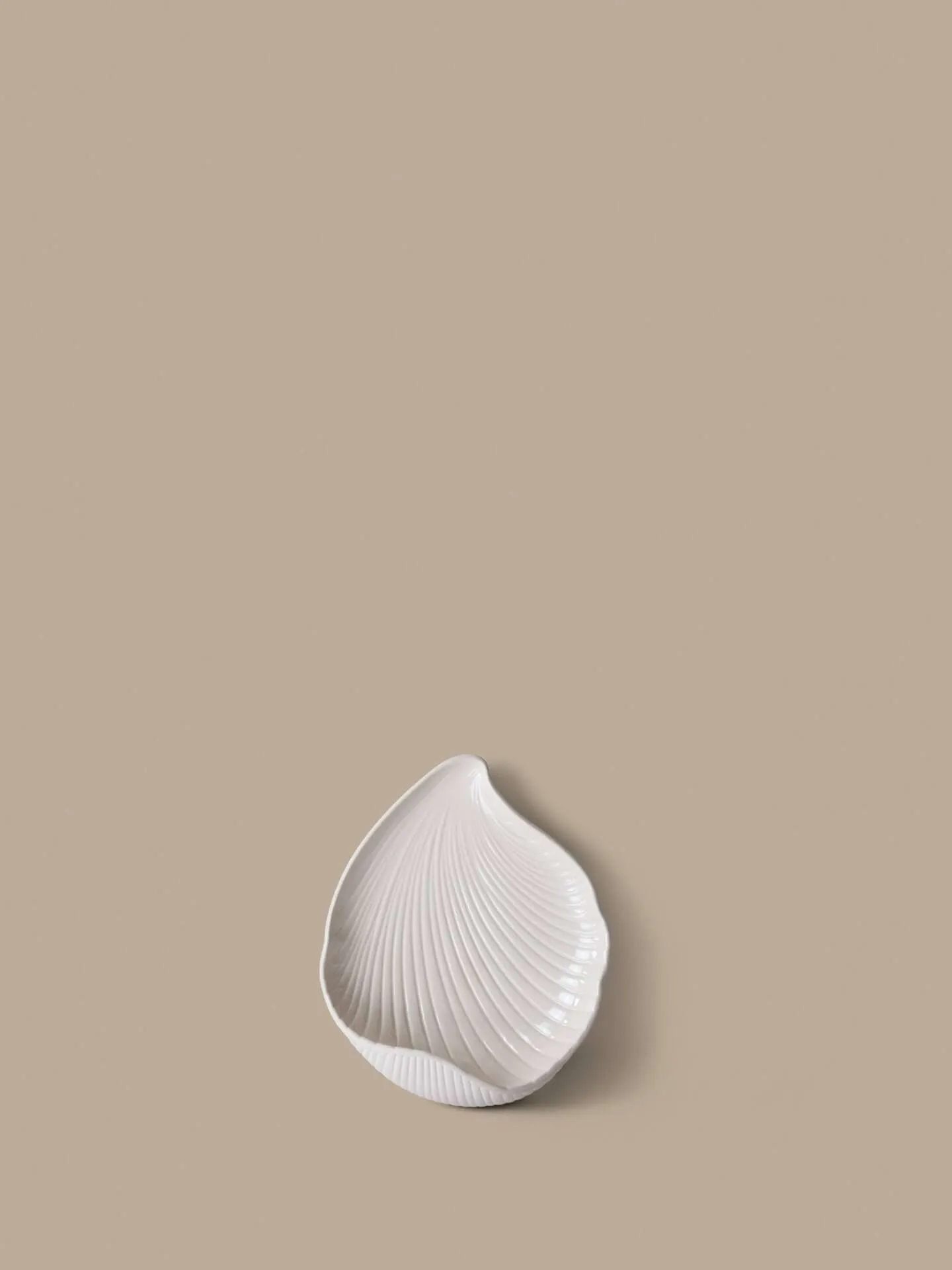 Shell wall candle holder, Off-white, 24x9.5x28.2 cm Ferm Living