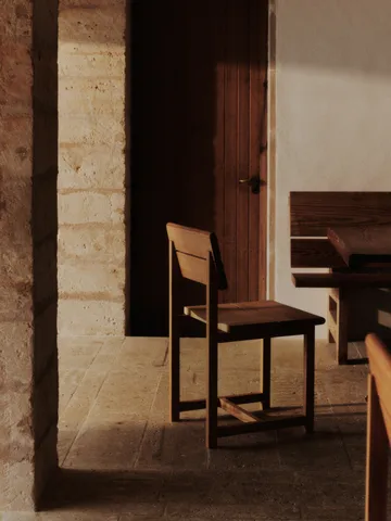 Visit dining chair - Douglas spruce - Ferm Living