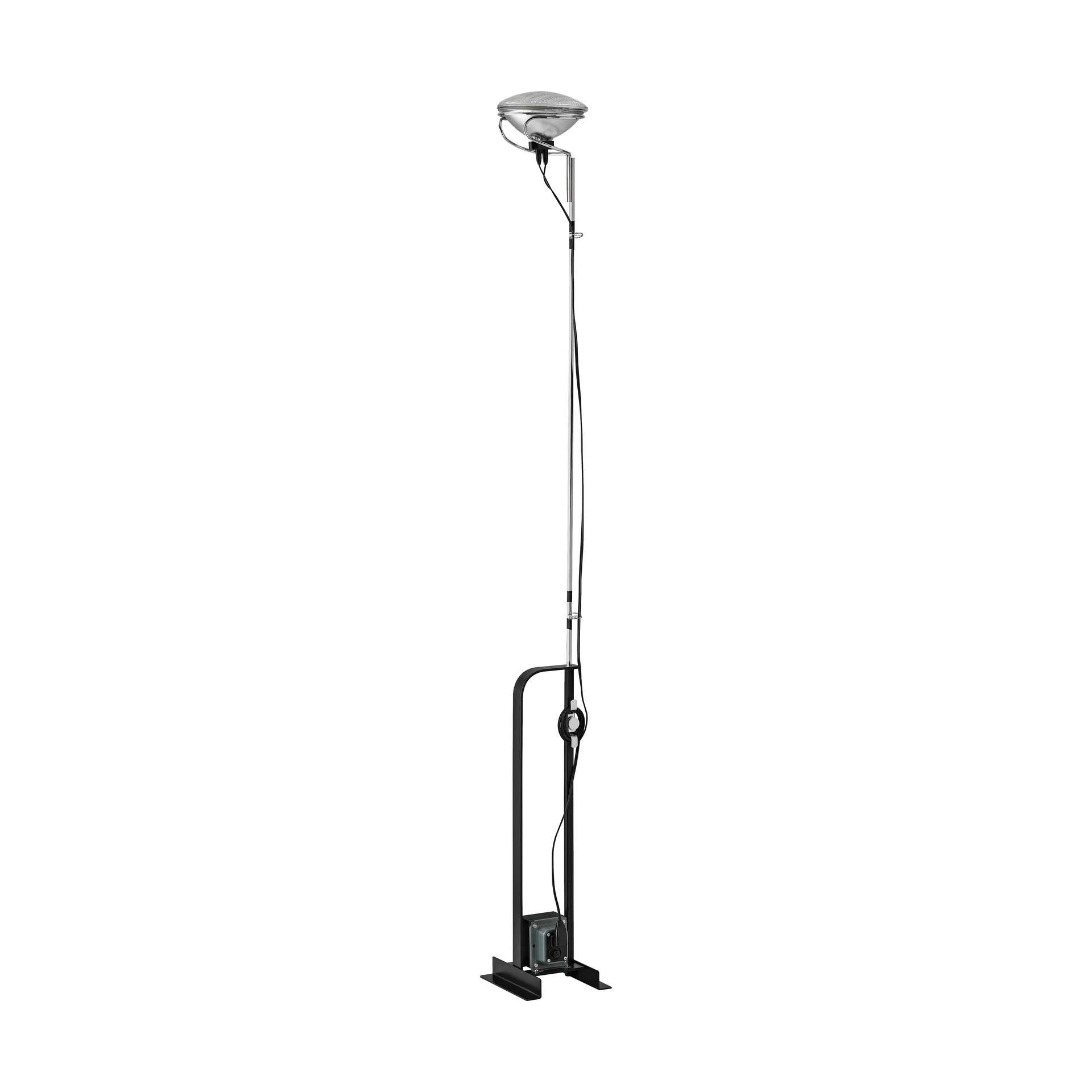 Toio LED floor lamp - black (GB) Flos