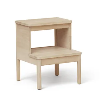 A line round step stool - White oak, Ø38x47.5 cm - Form & Refine
