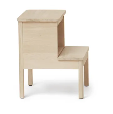 A line round step stool - White oak, Ø38x47.5 cm - Form & Refine