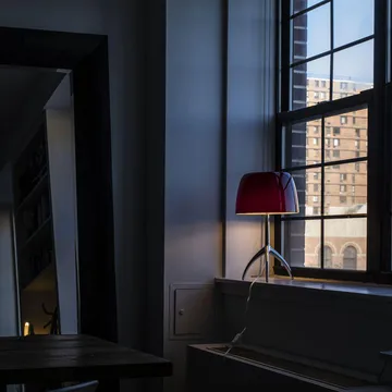 Lumiere Grande Dimmable table lamp - Warm white, aluminum - Foscarini