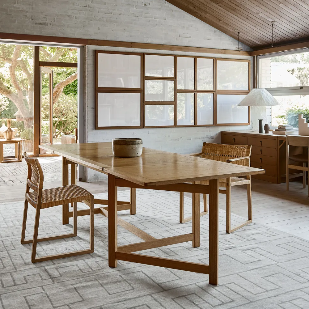 BM61 chair, Wicker lacquered oak stand Fredericia Furniture