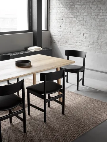 J39 chair - Black lacquered beech-leather Omni 301 black - Fredericia Furniture