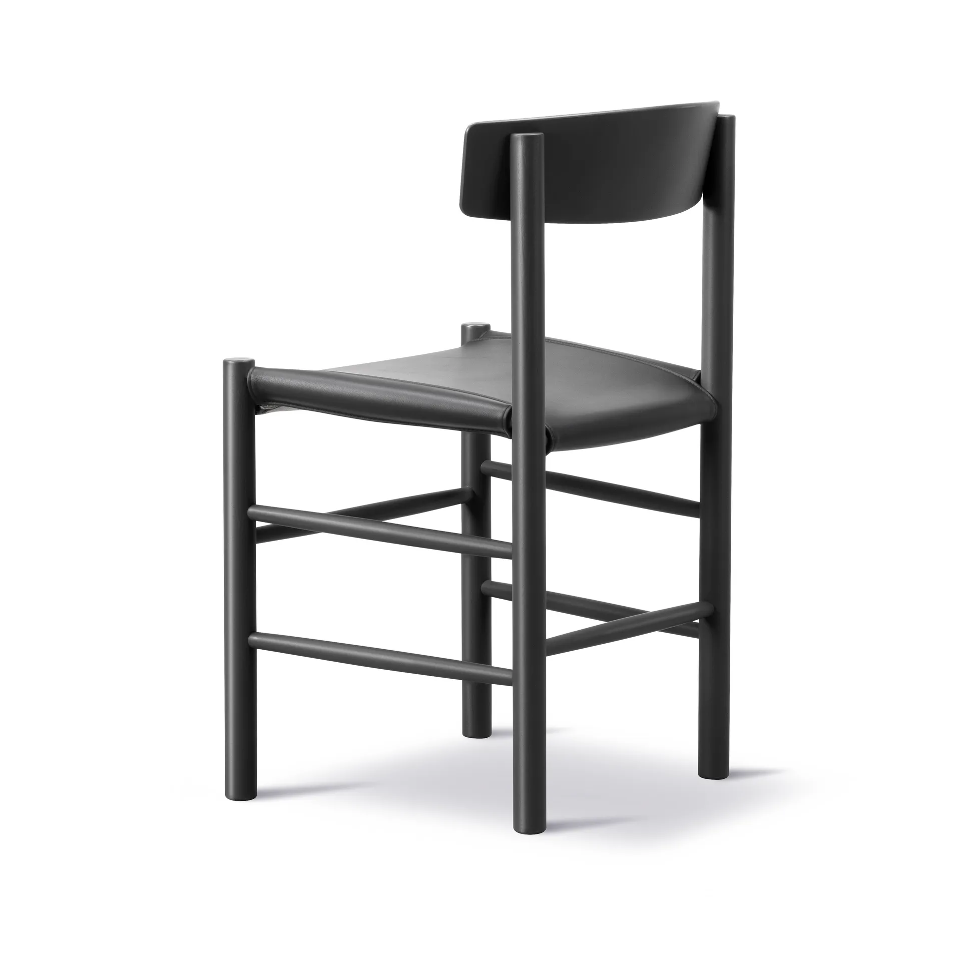 J39 chair, Black lacquered beech-leather Omni 301 black Fredericia Furniture
