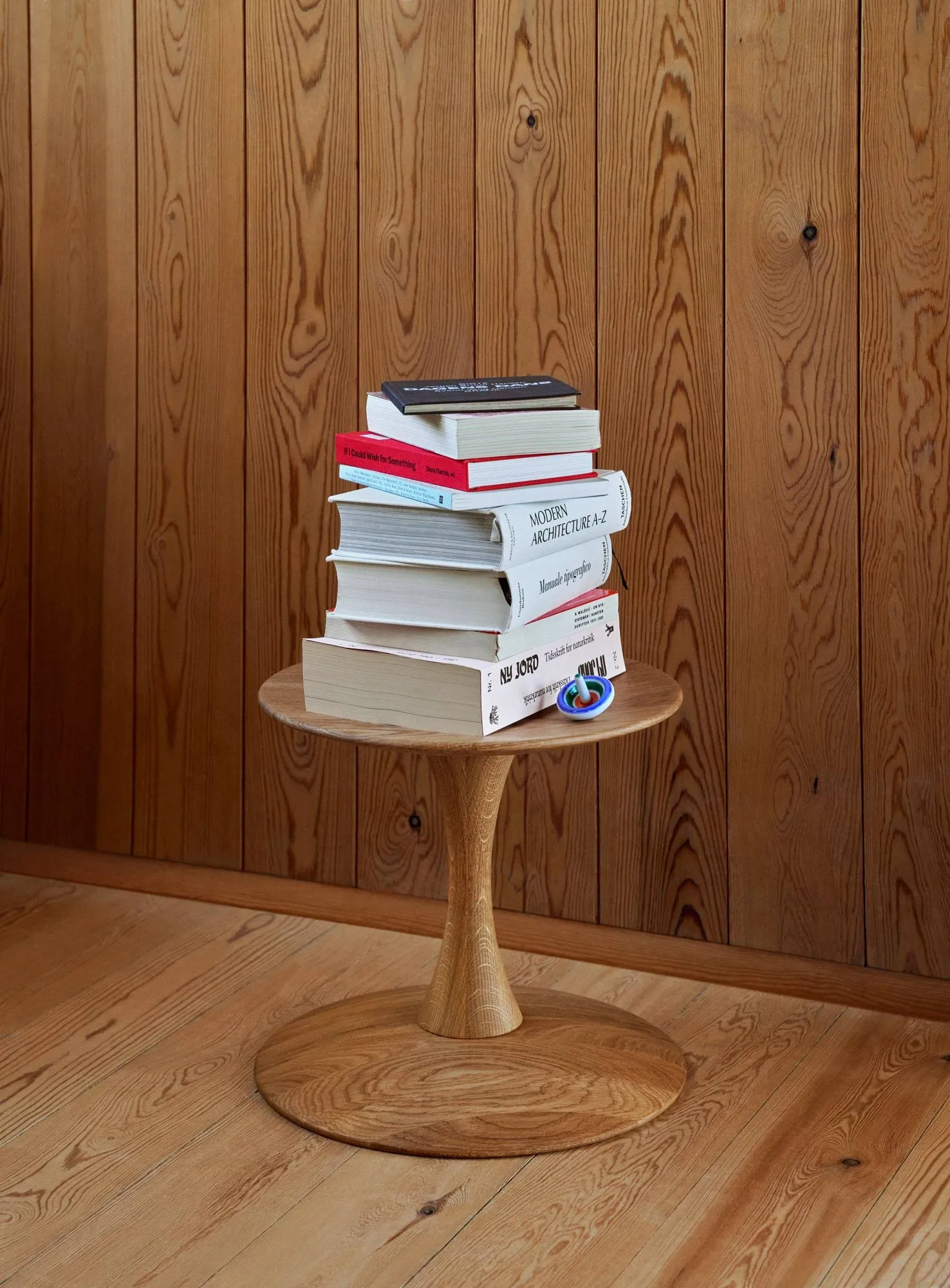 ND102 Trisse round stool, Oiled oak, Ø32x28 cm Fredericia Furniture