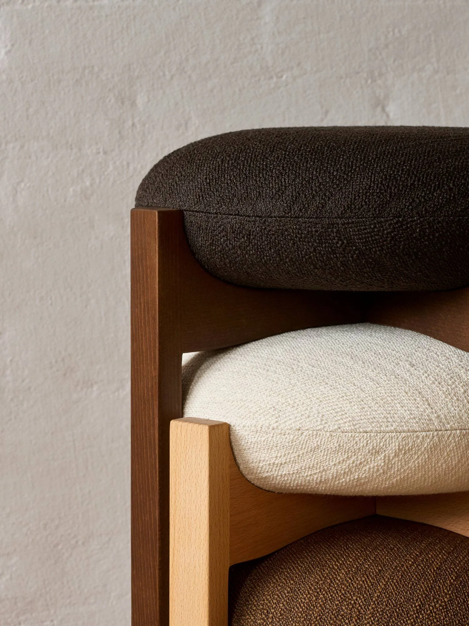 Pioneer round stool low, Odino RC41 dark brown-dark lacquered beech, Ø41x46 cm Fredericia Furniture