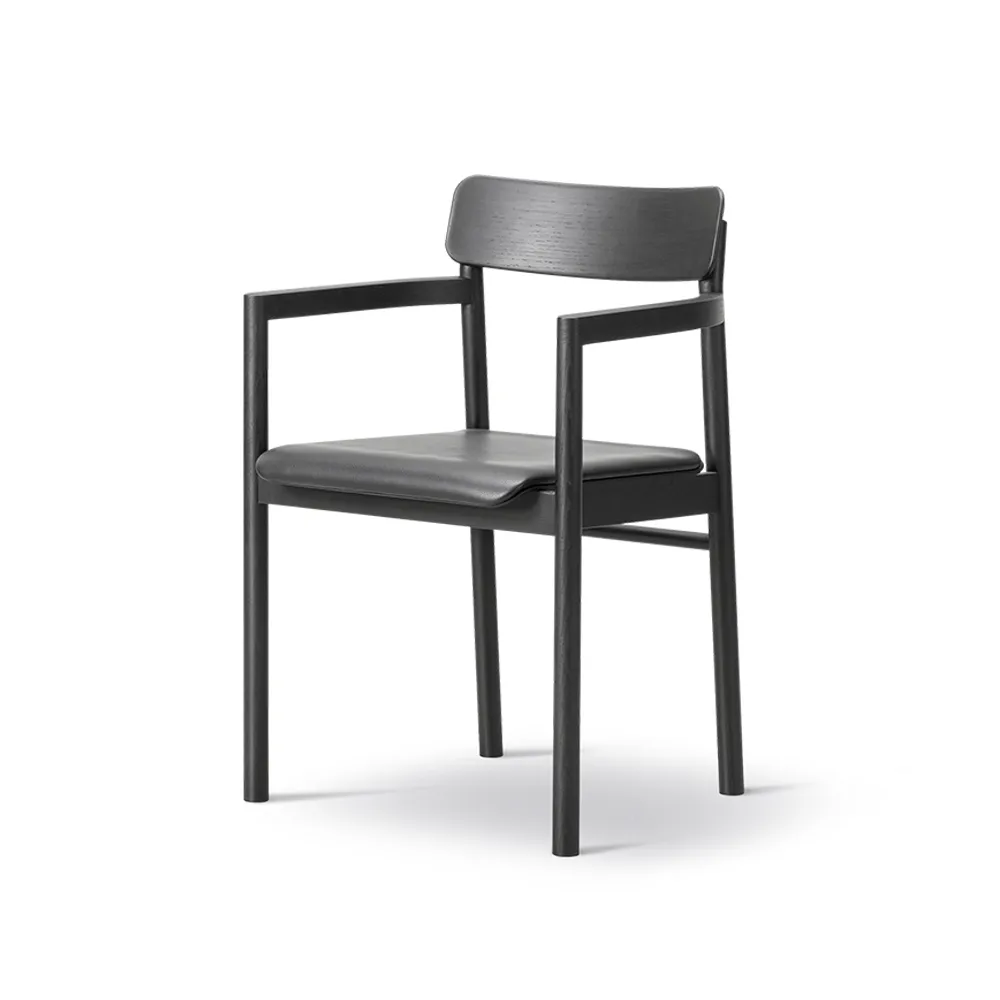 Post 3445 armchair, Black lacquered oak Fredericia Furniture